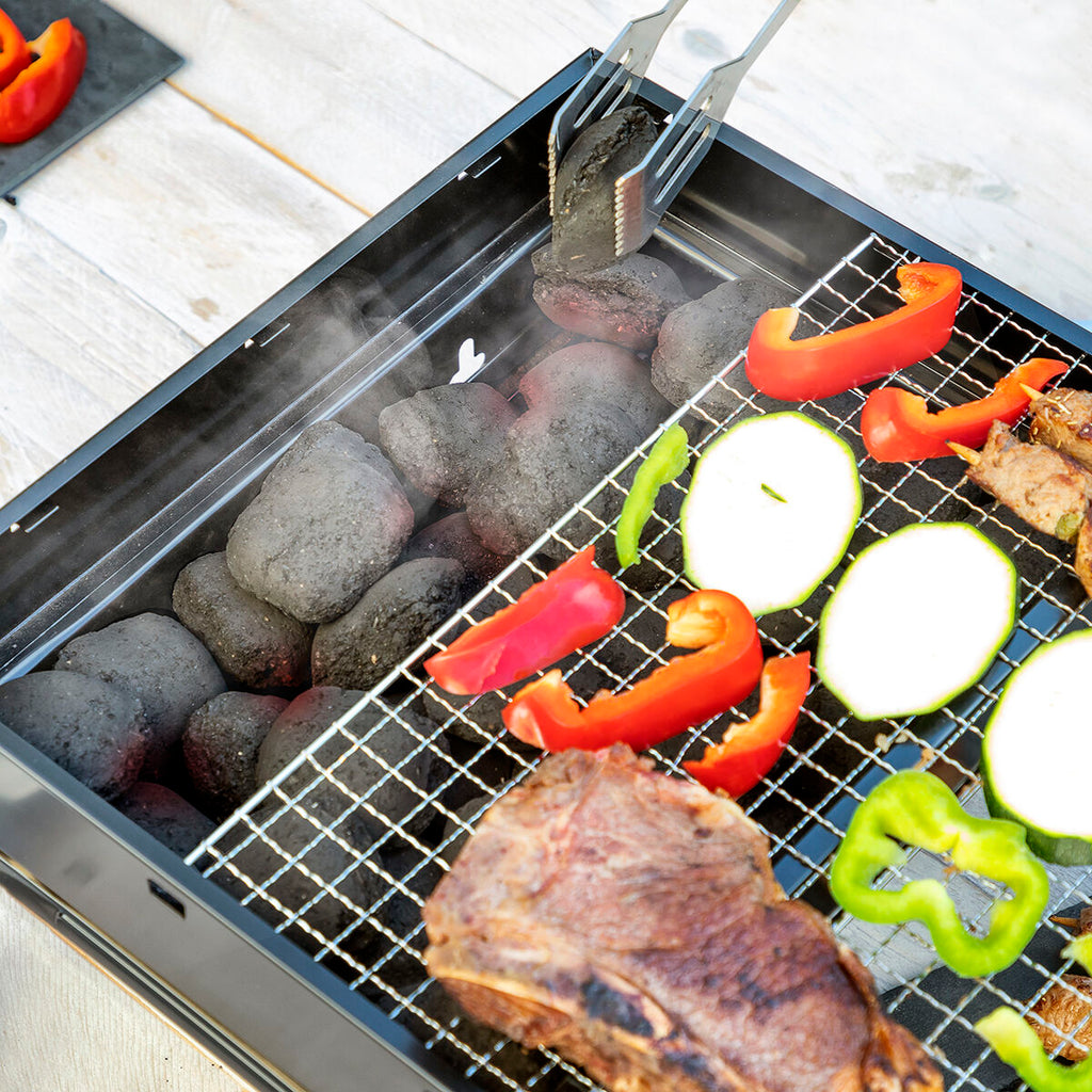 Barbecue pliable et portable à charbon de bois
