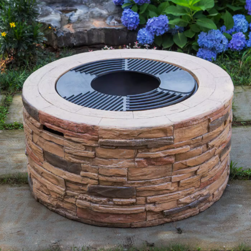 Brasero en pierre premium – Foyer extérieur convivial avec fonction barbecue